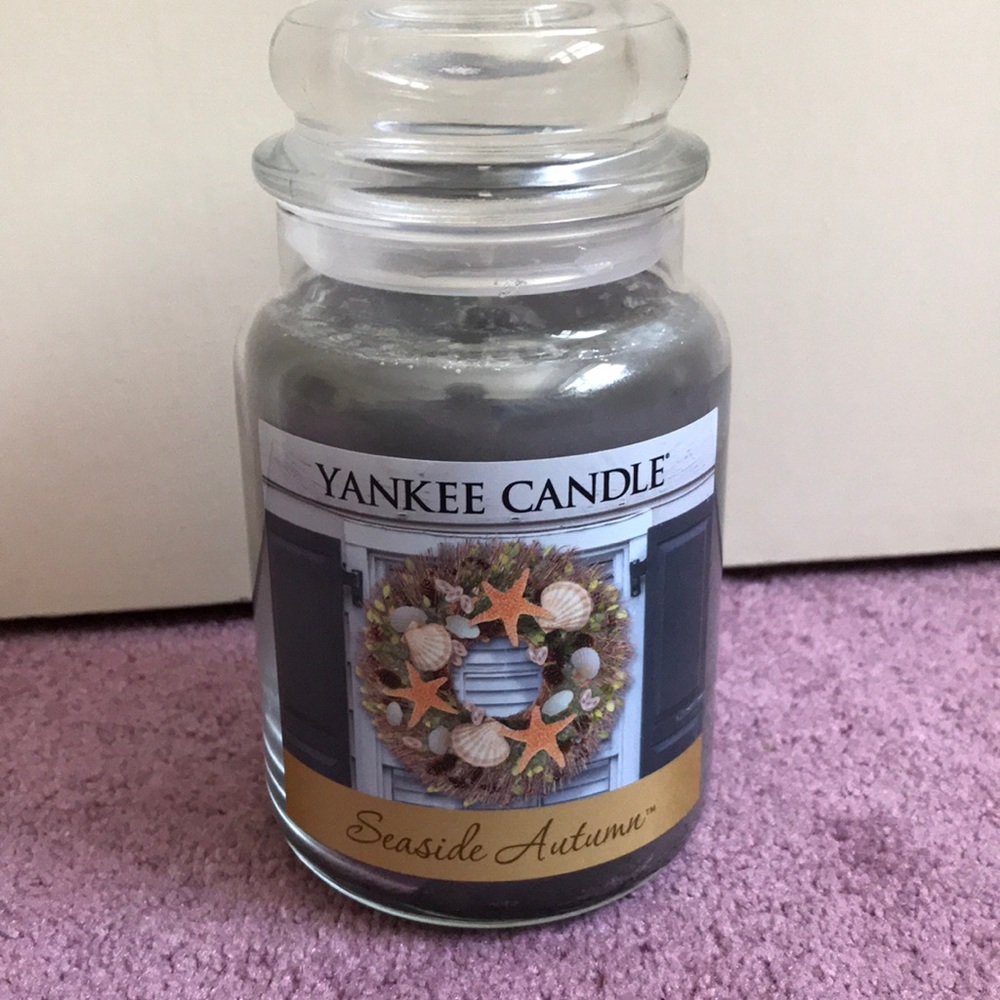 Yankee Candle Seaside Autumn 22 oz Candle